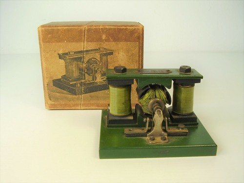 Antiker dampfmaschinen dynamo - dampfmaschinen,