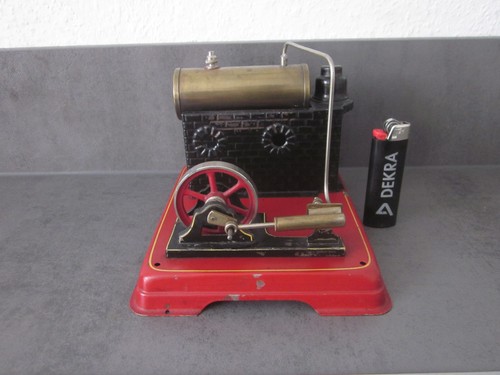 Alte kleine dampfmaschine - kleine,