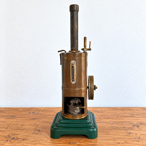 Antike dampfmaschine mit - dampfmaschine, –